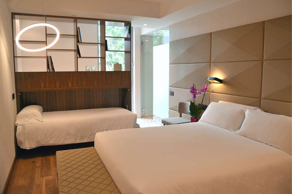 Hotel Sb Glow Barcellona Camera foto